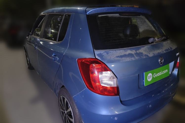 Used Skoda Fabia 2014 1.4L Manual Crystal Edition Rear Left 45 Deg