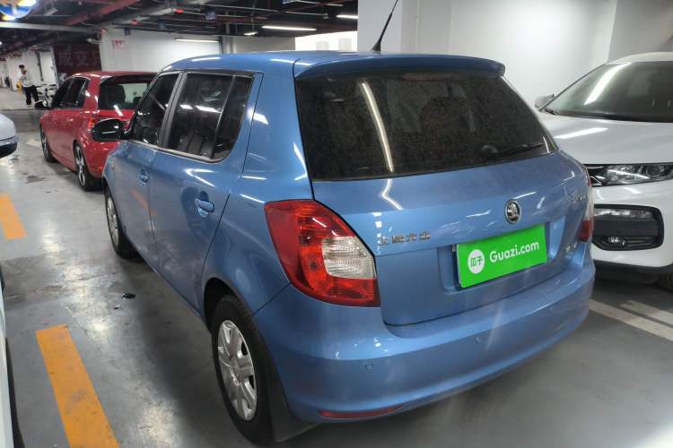 Used Skoda Fabia 2014 1.4L Manual Crystal Edition Rear Left 45 Deg