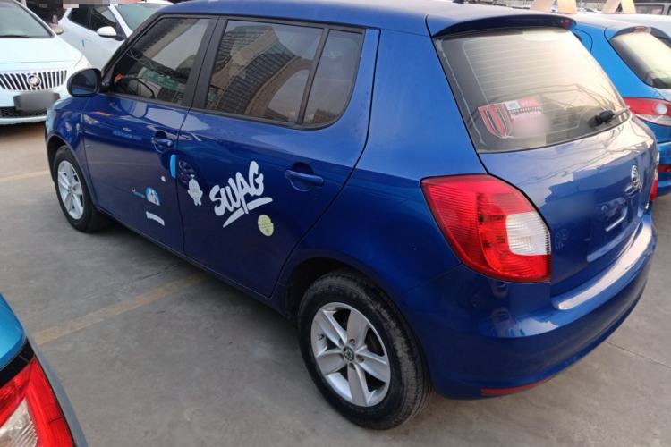 Used Skoda Fabia 2014 1.4L Automatic Crystal Edition Rear Left 45 Deg