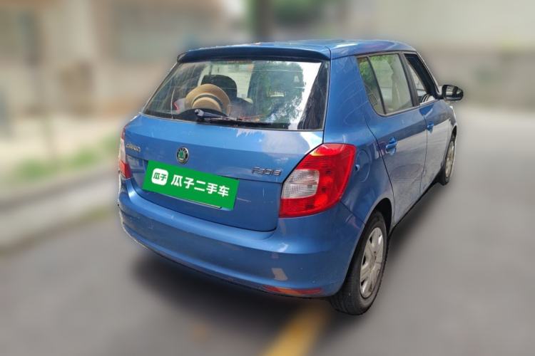 Used Skoda Fabia 2014 1.4L Automatic Crystal Edition Rear Right 45 Deg