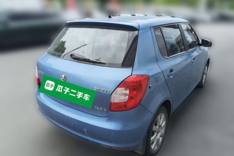 Used Skoda Fabia 2014 1.4L Manual Jingling Edition Rear Right 45 Deg