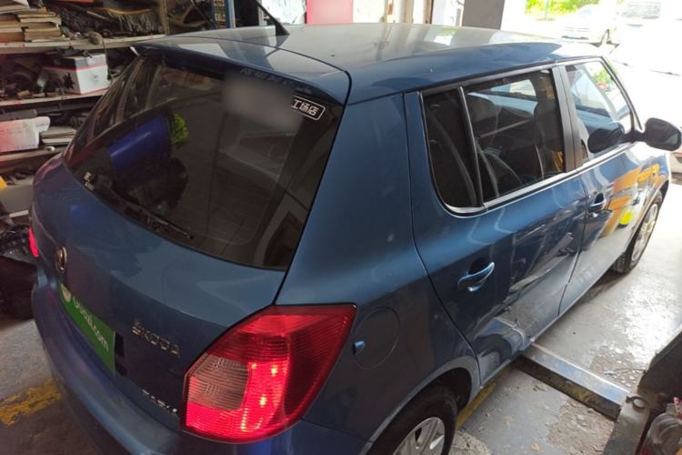 Used Skoda Fabia 2014 1.4L Manual Crystal Edition Rear Right 45 Deg