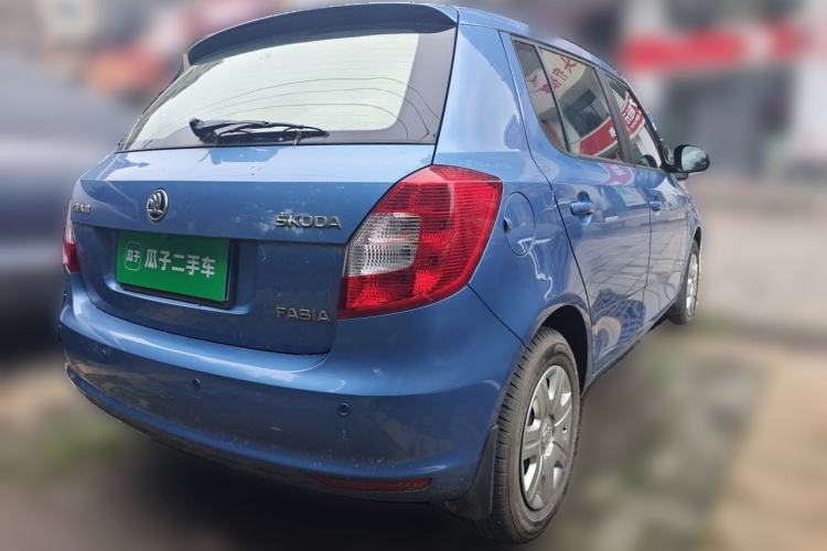Used Skoda Fabia 2014 1.4L Manual Crystal Edition Rear Right 45 Deg