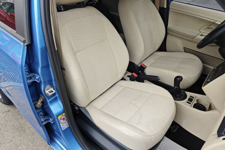 Used Skoda Fabia 2014 1.4L Manual Crystal Edition Right Front Seat