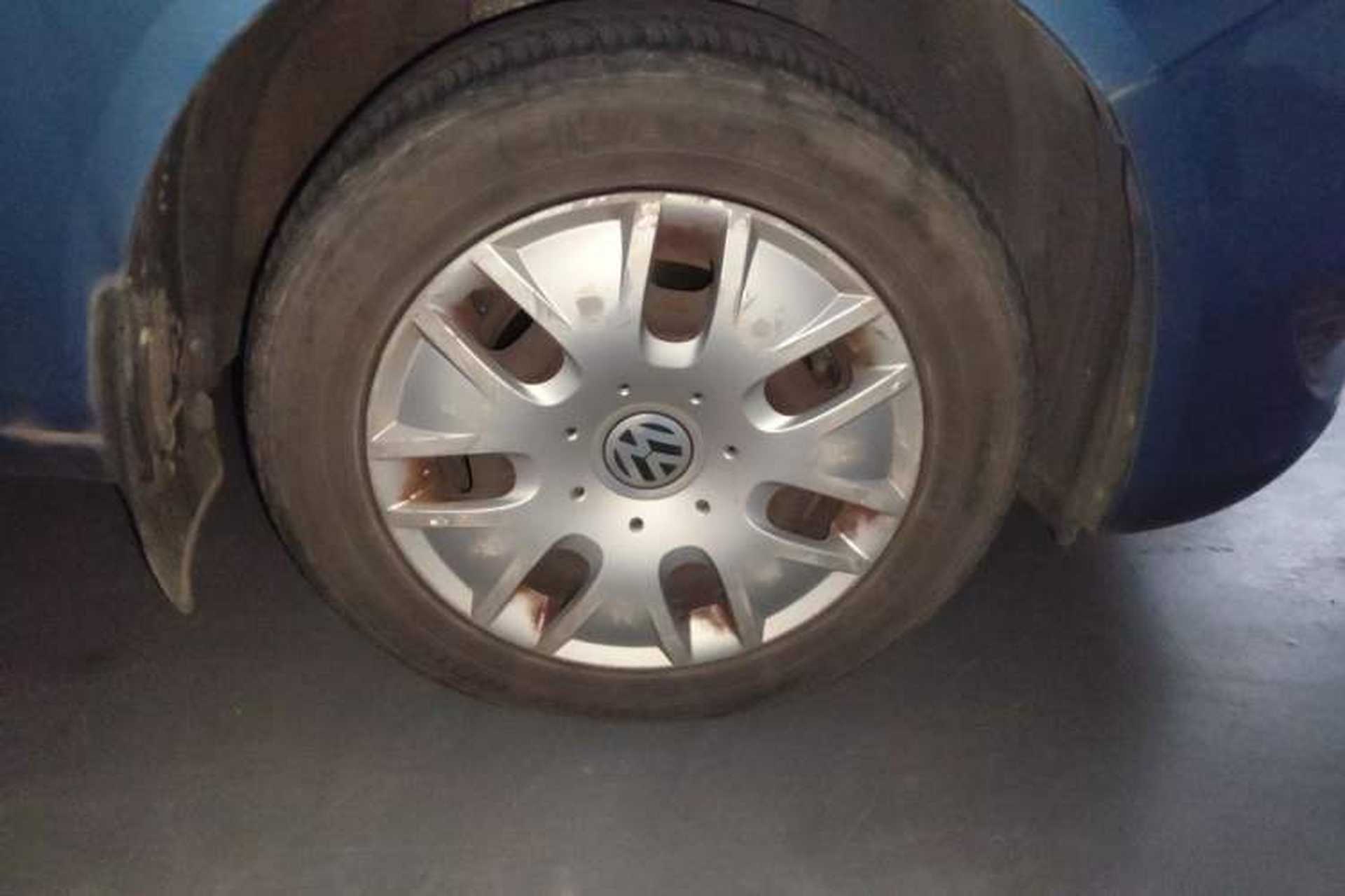 Used Skoda Fabia 2014 1.4L Manual Crystal Edition Right Front Wheel Hub