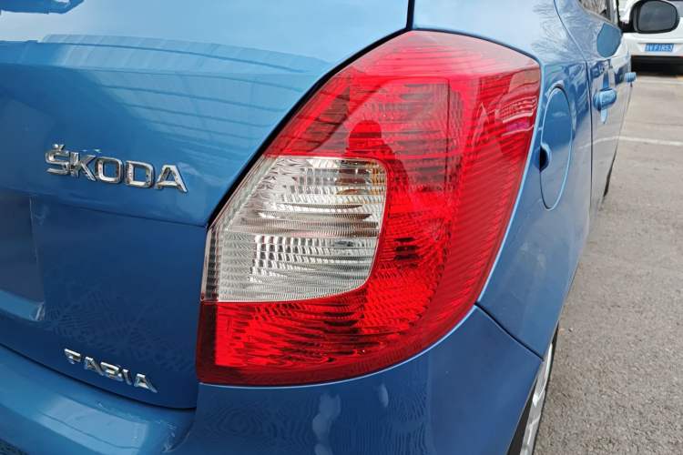 Used Skoda Fabia 2014 1.4L Manual Crystal Edition Right Rear Taillight
