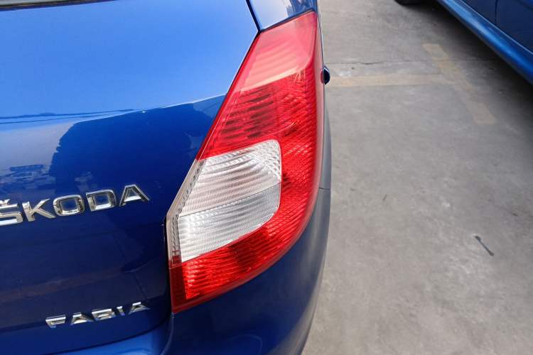 Used Skoda Fabia 2014 1.4L Automatic Crystal Edition Right Rear Taillight