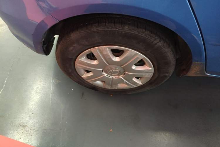 Used Skoda Fabia 2014 1.4L Automatic Crystal Edition Right Rear Wheel Hub