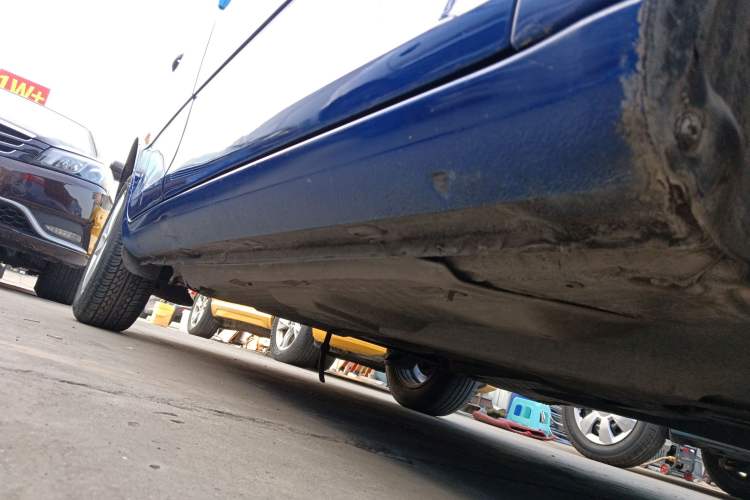 Used Skoda Fabia 2014 1.4L Automatic Crystal Edition Right Side Sill