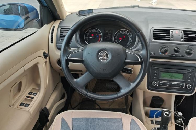 Used Skoda Fabia 2014 1.4L Automatic Crystal Edition Steering Wheel