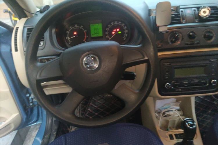 Used Skoda Fabia 2014 1.4L Automatic Crystal Edition Steering Wheel