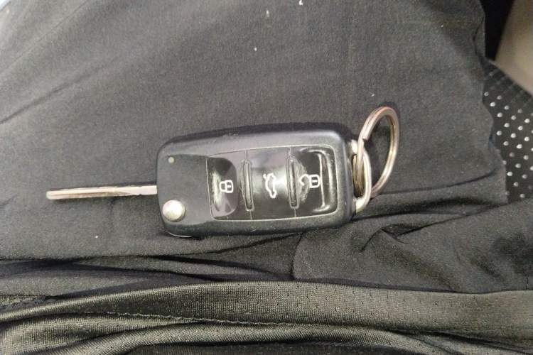 Used Skoda Fabia 2014 1.4L Automatic Crystal Edition Vehicle Key