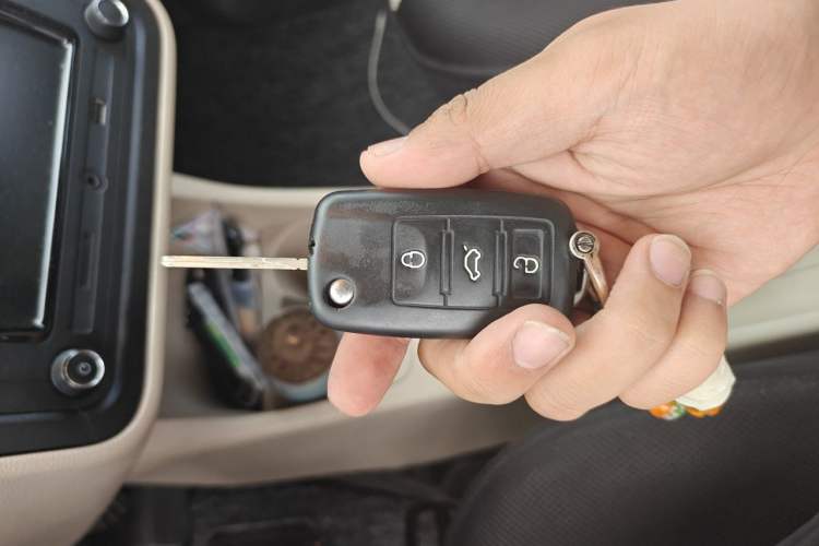 Used Skoda Fabia 2014 1.4L Manual Crystal Edition Vehicle Key