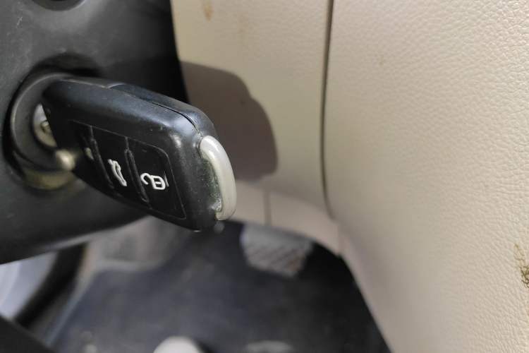 Used Skoda Fabia 2014 1.4L Automatic Crystal Edition Vehicle Key