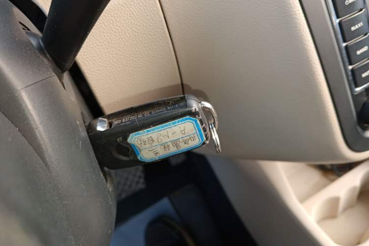 Used Skoda Fabia 2014 1.4L Automatic Crystal Edition Vehicle Key