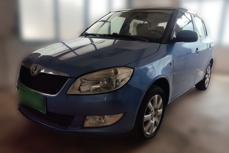 Used Skoda Fabia 2014 1.4L Manual Jingling Edition Guazi used car, China used car export, Used car for sale, Used cars, Cheapest cars for sale