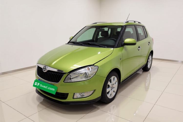 Skoda Fabia 2014 1.4L Manual Jingling Edition usata Guazi used car, China used car export, Used car for sale, Used  cars, Cheapest cars for sale