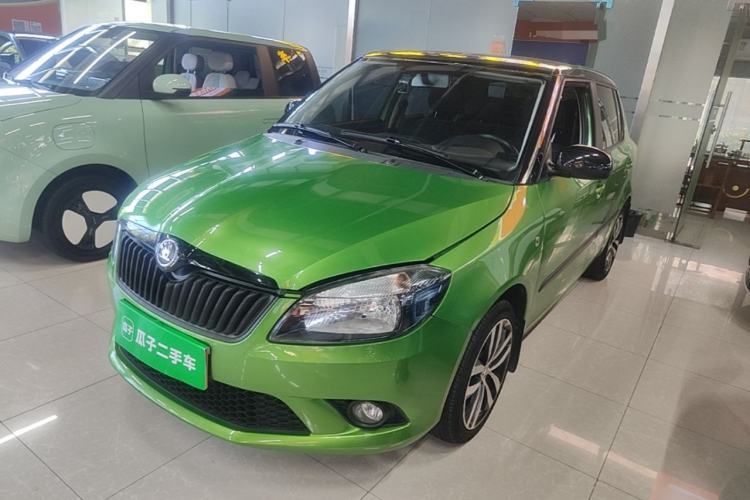 Ojetý Skoda Fabia 2014 1.6L Automatic Sport Edition Guazi used car, China used car export, Used car for sale, Used  cars, Cheapest cars for sale