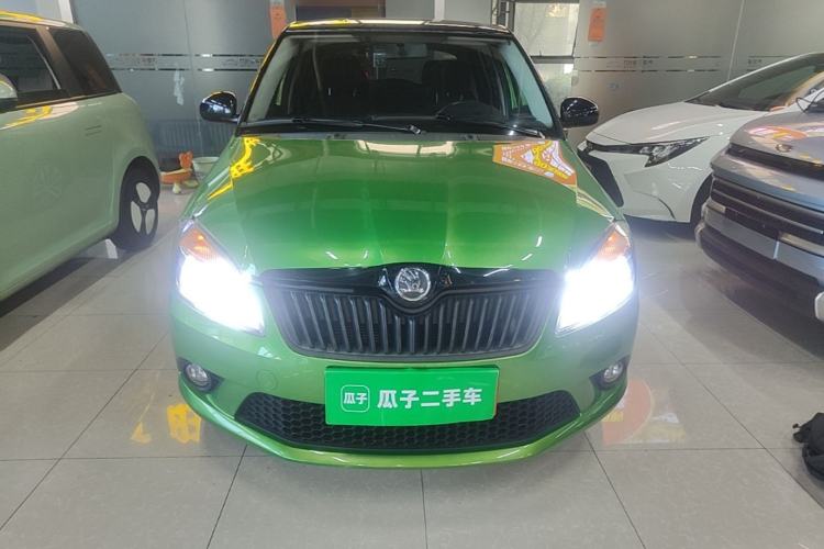 Used Skoda Fabia 2014 1.6L Automatic Sport Edition Front