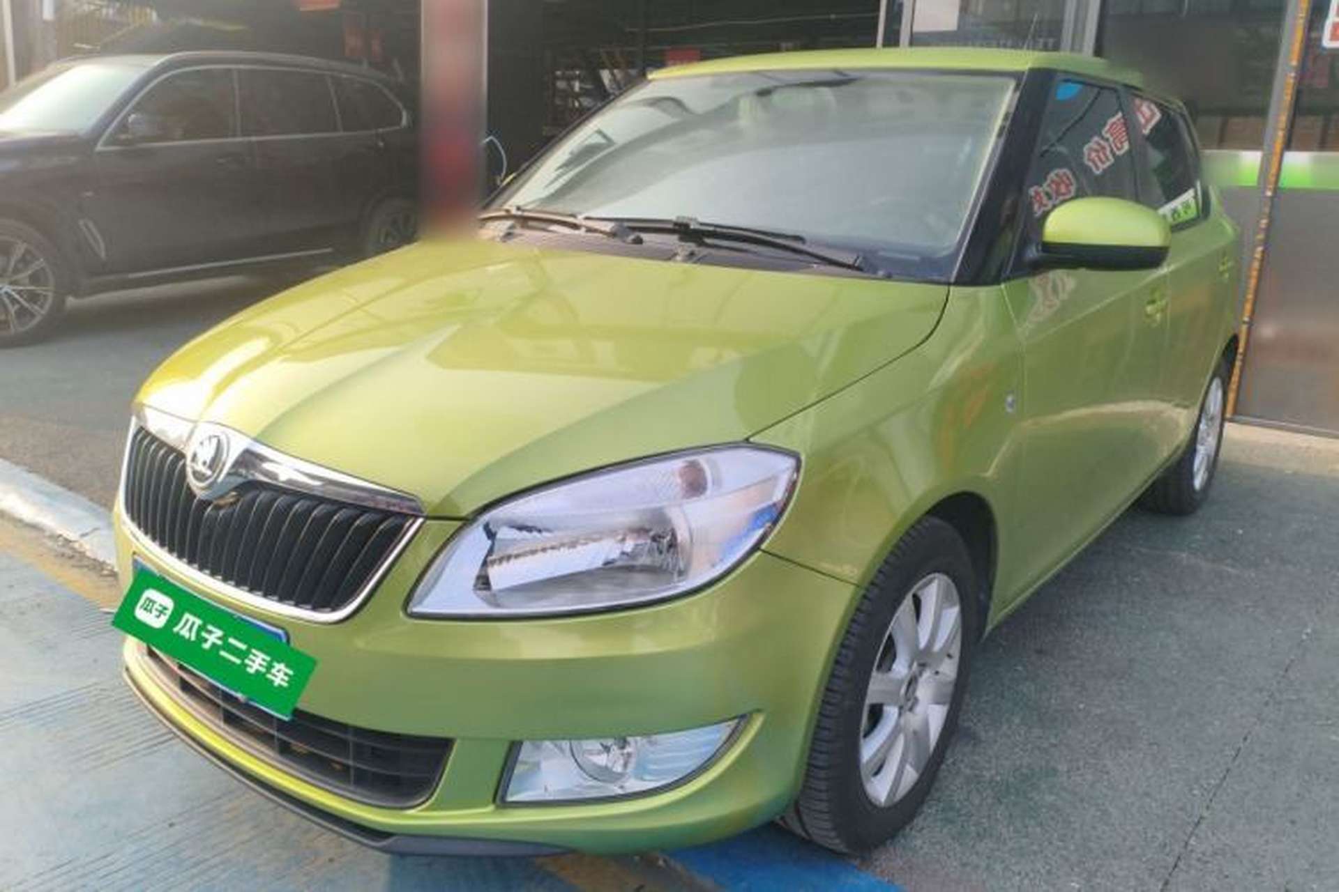 Used Skoda Fabia 2014 1.4L Automatic Crystal Edition Front Left 45 Deg