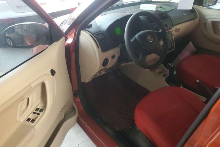 Used Skoda Fabia 2014 1.4L Automatic Crystal Edition Driver Seat