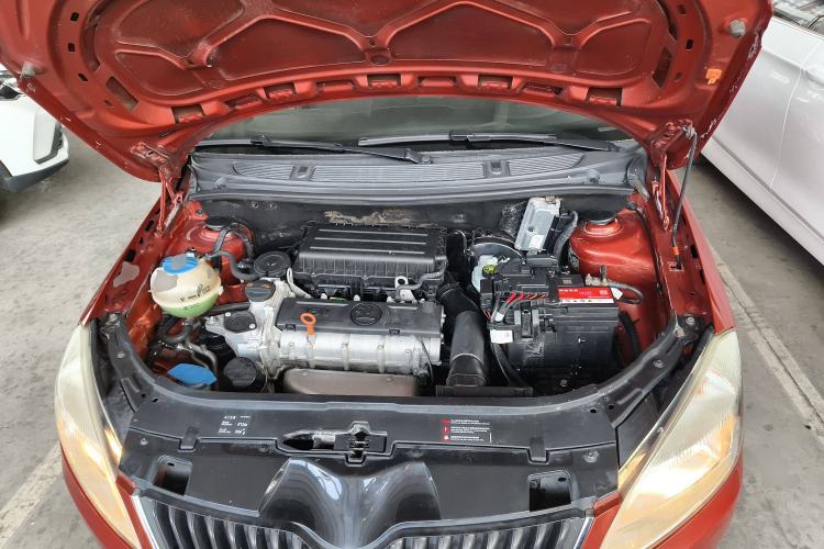 Used Skoda Fabia 2014 1.4L Automatic Crystal Edition Engine Bay