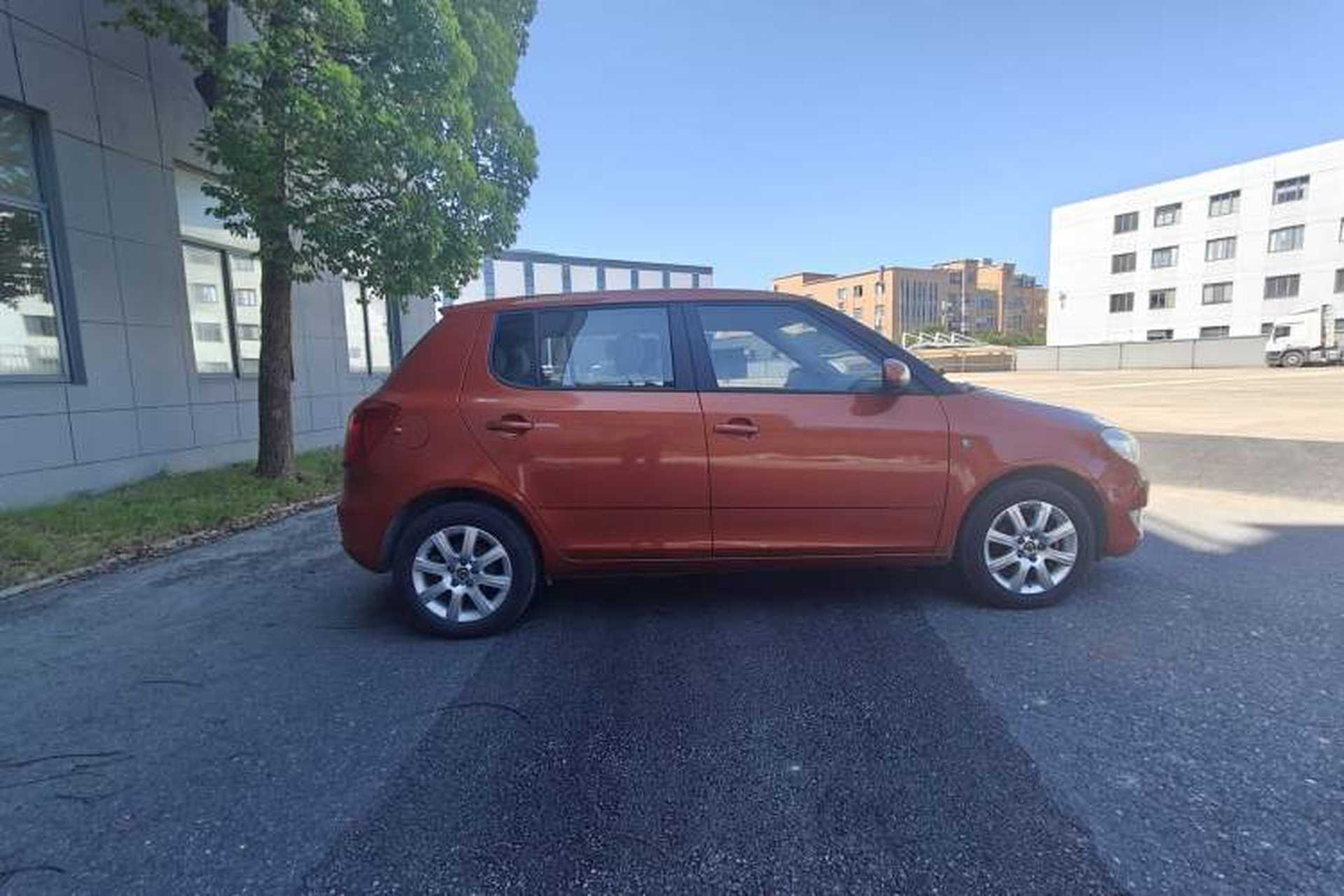 Used Skoda Fabia 2014 1.4L Automatic Crystal Edition Exterior 3