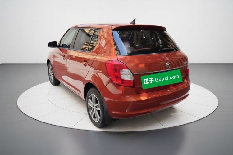 Used Skoda Fabia 2014 1.4L Automatic Crystal Edition Exterior 3