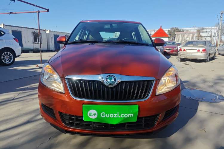 Used Skoda Fabia 2014 1.4L Automatic Crystal Edition Front