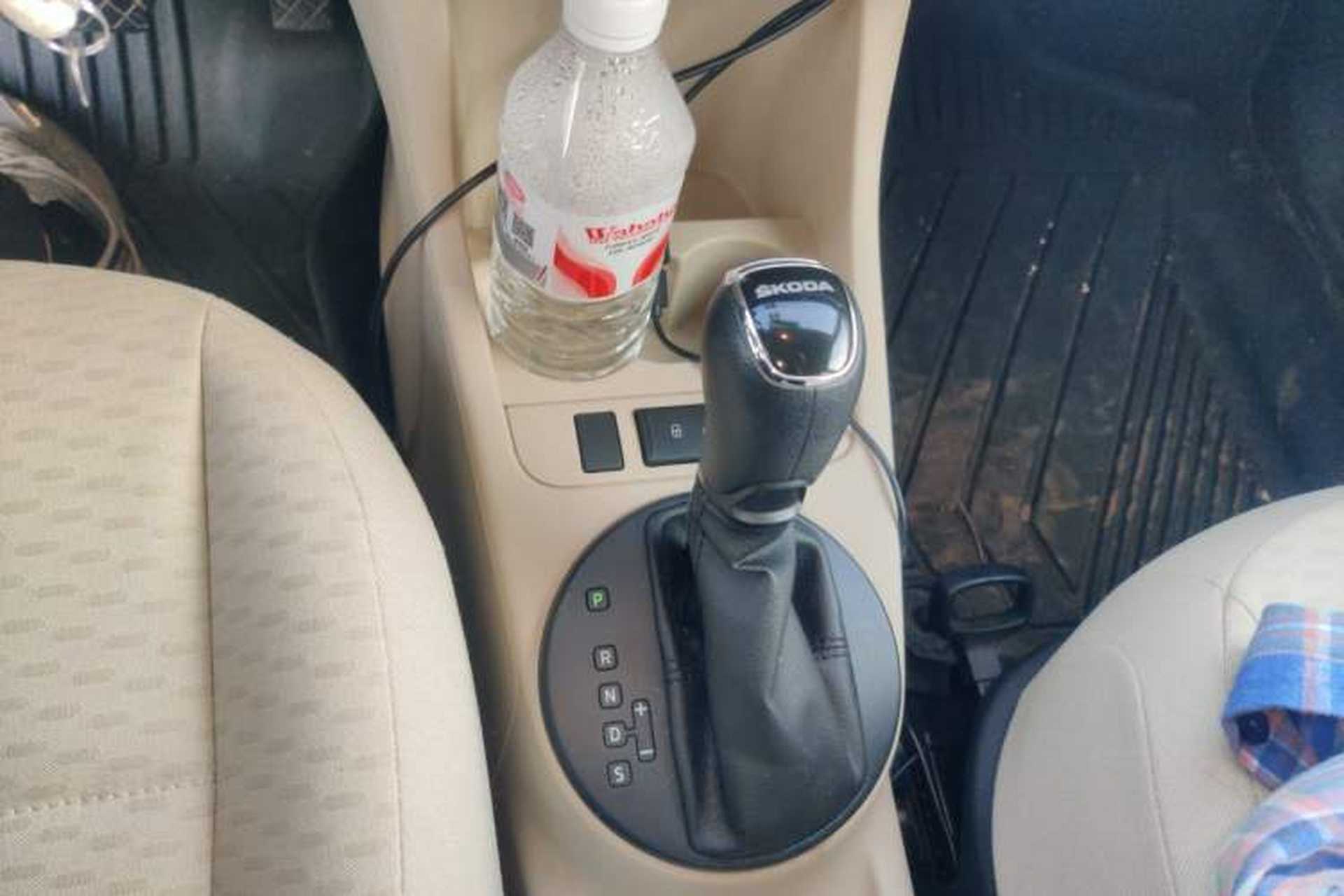 Used Skoda Fabia 2014 1.4L Automatic Crystal Edition Gear Lever