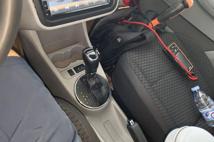 Used Skoda Fabia 2014 1.4L Automatic Crystal Edition Gear Lever