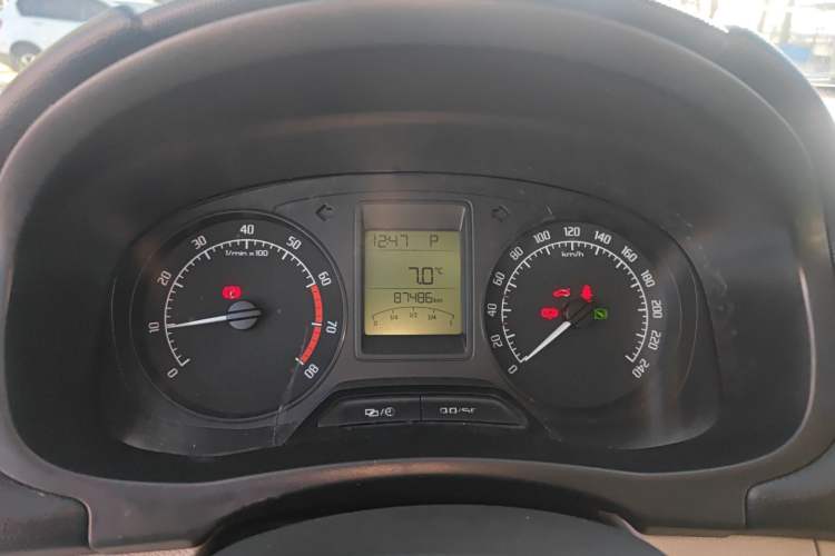Used Skoda Fabia 2014 1.4L Automatic Crystal Edition Instrument Cluster
