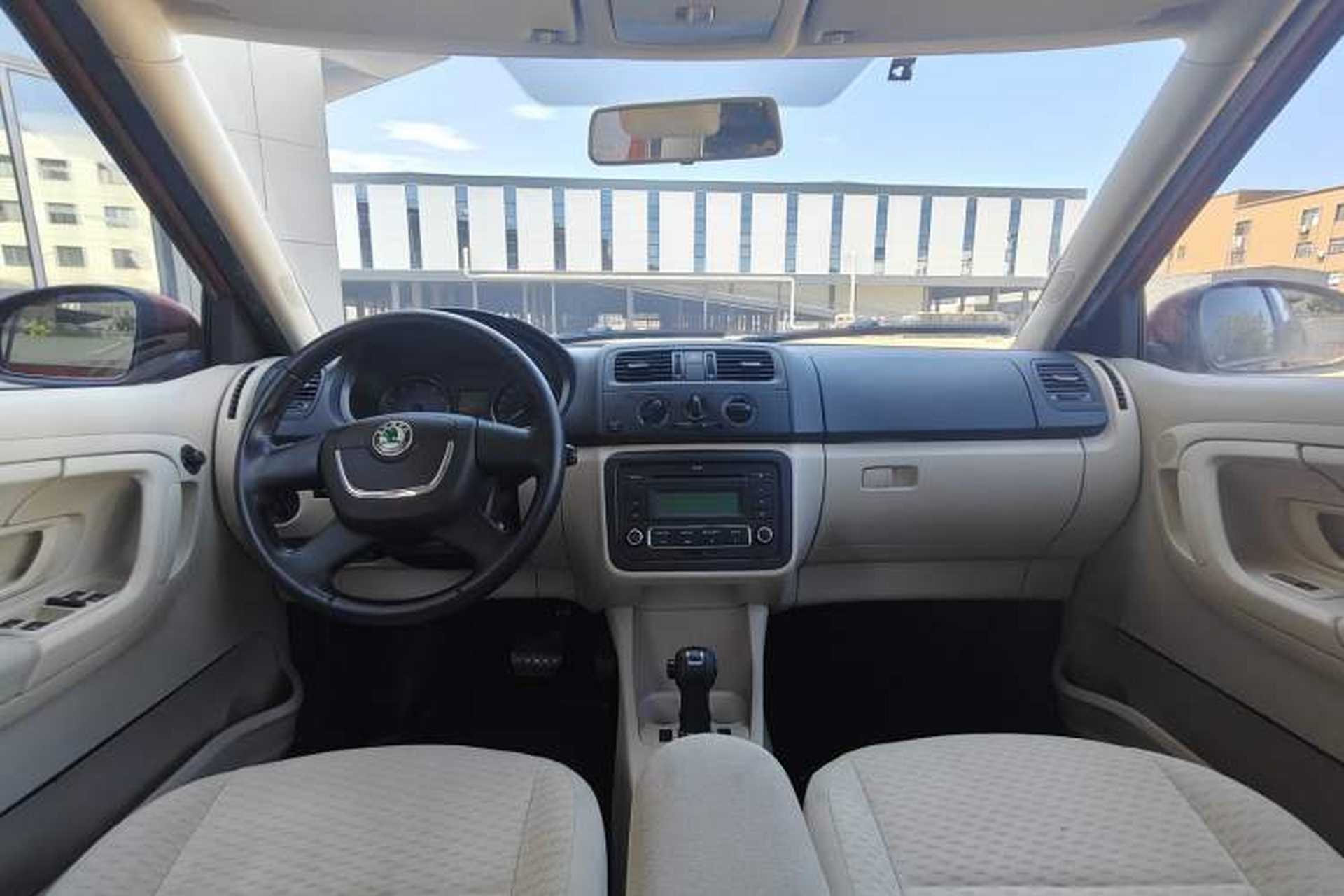 Used Skoda Fabia 2014 1.4L Automatic Crystal Edition Interior 1
