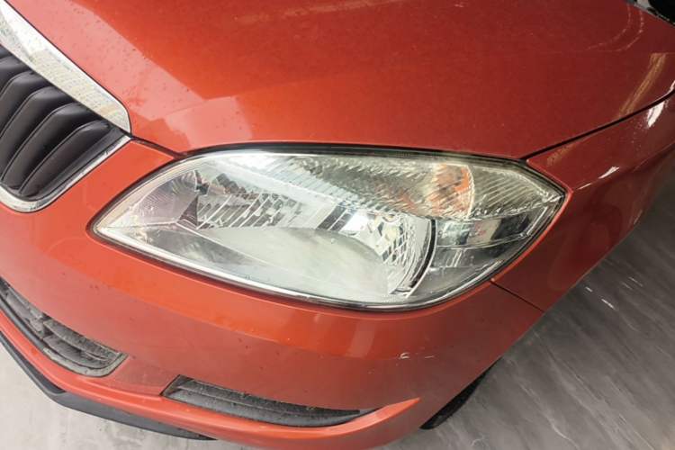 Used Skoda Fabia 2014 1.4L Automatic Crystal Edition Left Front Headlight
