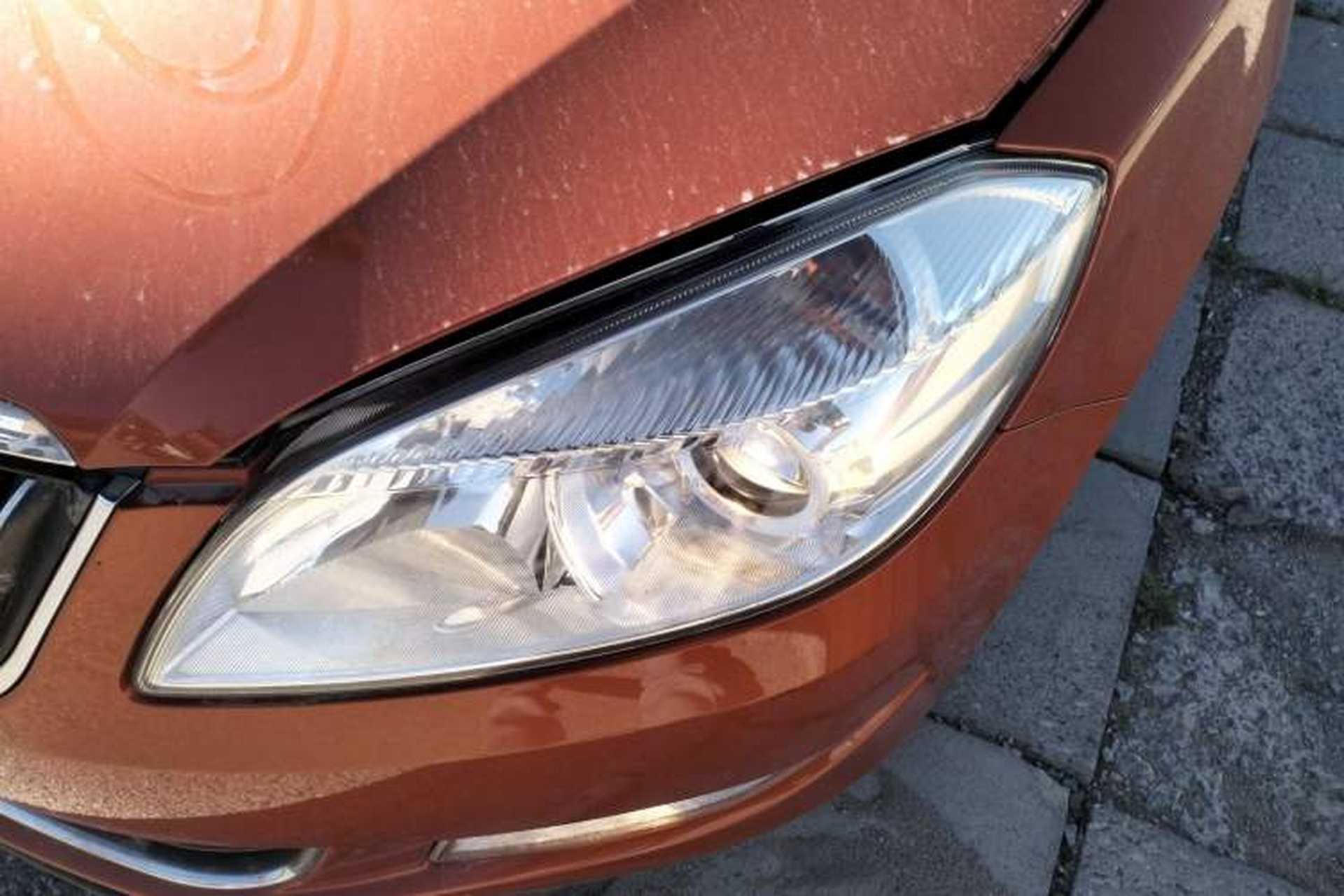 Used Skoda Fabia 2014 1.6L Automatic Crystal Edition Left Front Headlight