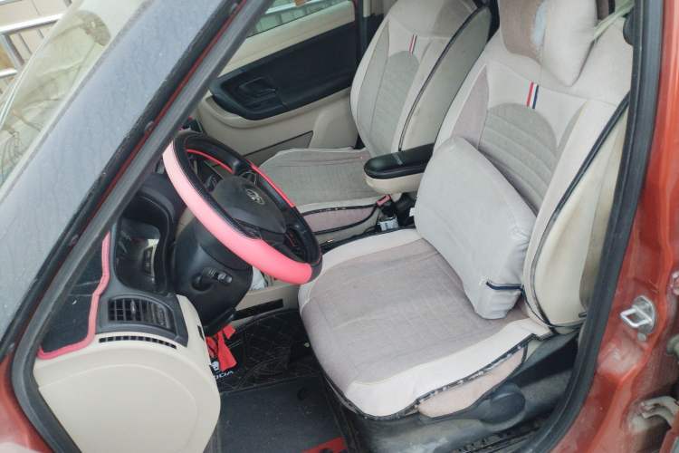 Used Skoda Fabia 2014 1.6L Scout Left Front Seat
