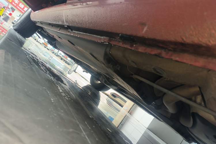 Used Skoda Fabia 2014 1.4L Automatic Crystal Edition Left Side Sill