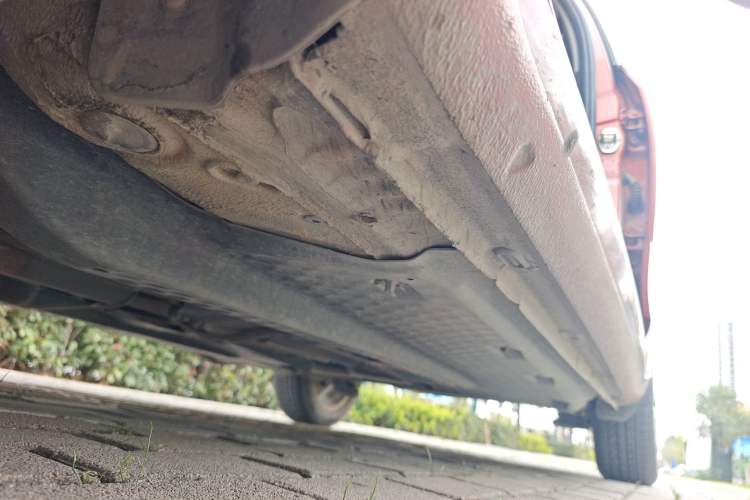 Used Skoda Fabia 2014 1.4L Automatic Crystal Edition Left Side Sill