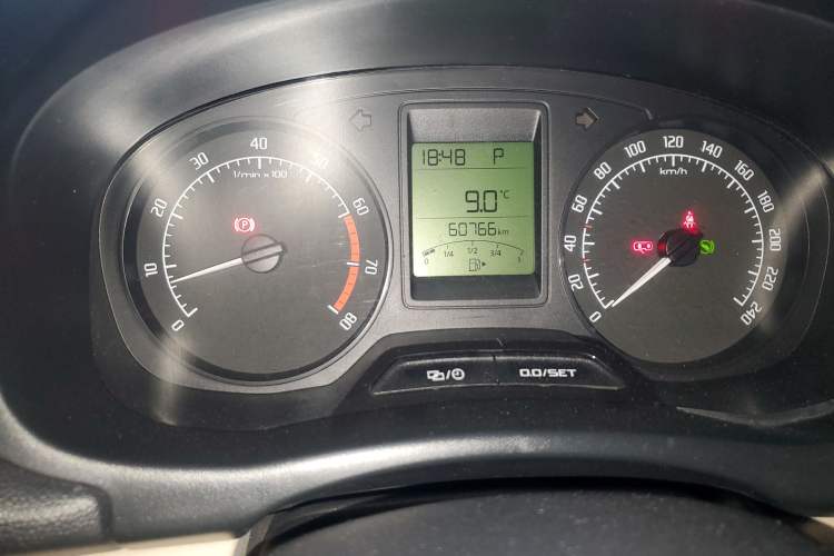 Used Skoda Fabia 2014 1.4L Automatic Crystal Edition Odometer Close Up