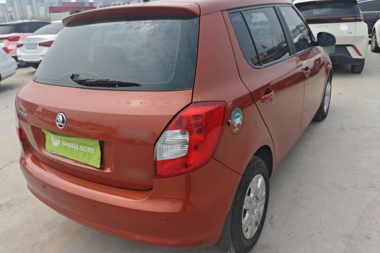 Used Skoda Fabia 2014 1.4L Automatic Crystal Edition Rear Right 45 Deg