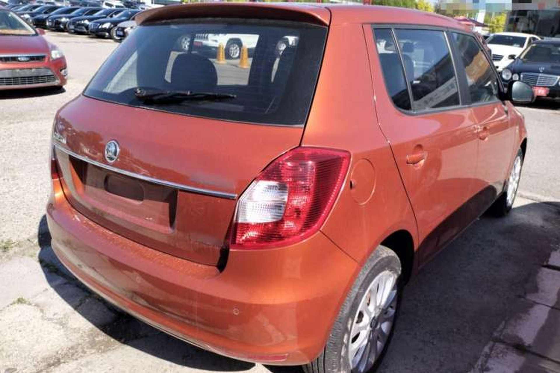 Used Skoda Fabia 2014 1.6L Automatic Crystal Edition Rear Right 45 Deg