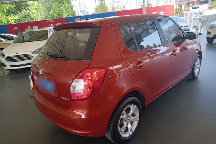 Used Skoda Fabia 2014 1.4L Manual Crystal Edition Rear Right 45 Deg