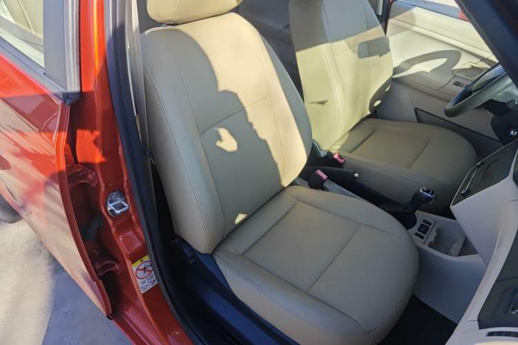 Used Skoda Fabia 2014 1.4L Automatic Crystal Edition Right Front Seat