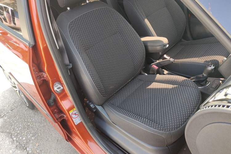 Used Skoda Fabia 2014 1.6L Automatic Sport Edition Right Front Seat