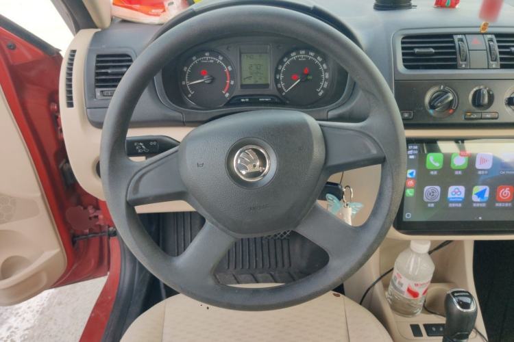 Used Skoda Fabia 2014 1.4L Automatic Crystal Edition Steering Wheel