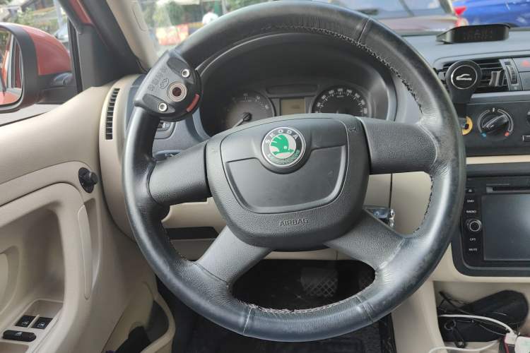 Used Skoda Fabia 2014 1.4L Automatic Crystal Edition Steering Wheel
