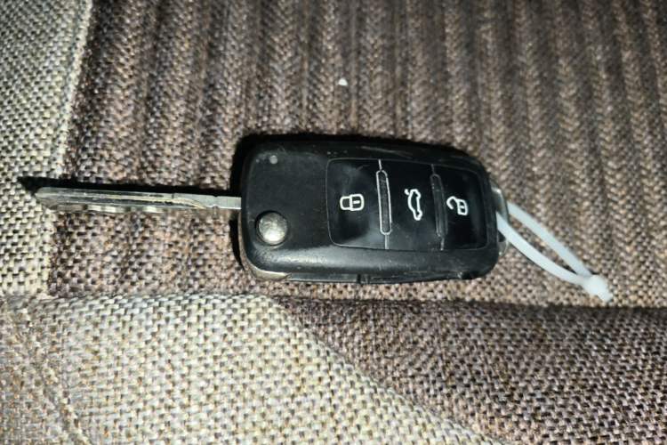 Used Skoda Fabia 2014 1.4L Automatic Crystal Edition Vehicle Key