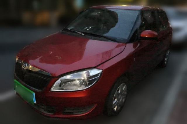 Used Skoda Fabia 2014 1.4L Automatic Crystal Edition
