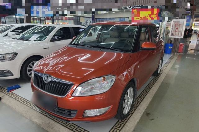 Used Skoda Fabia 2014 1.4L Automatic Crystal Edition