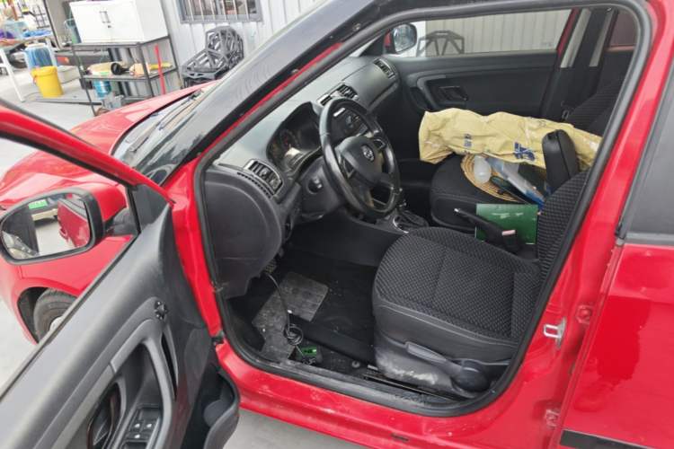 Used Skoda Fabia 2014 1.6L Automatic Sport Edition Driver Seat